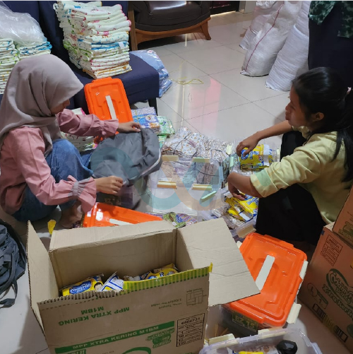 Produksi Paket Perlengkapan Bayi (Baby Kit)
